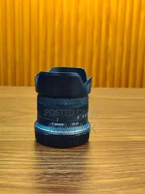 Canon Eos R100