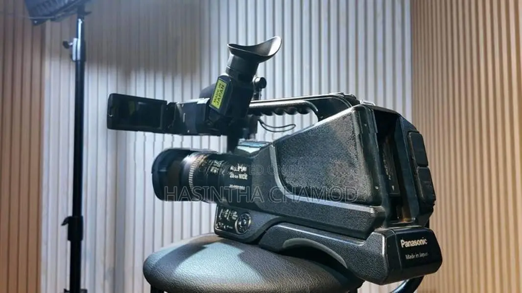 Panasonic HC-MDH2 Camcorder