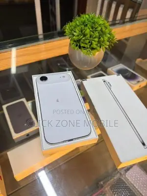 Apple iPhone Air 256GB (Used)