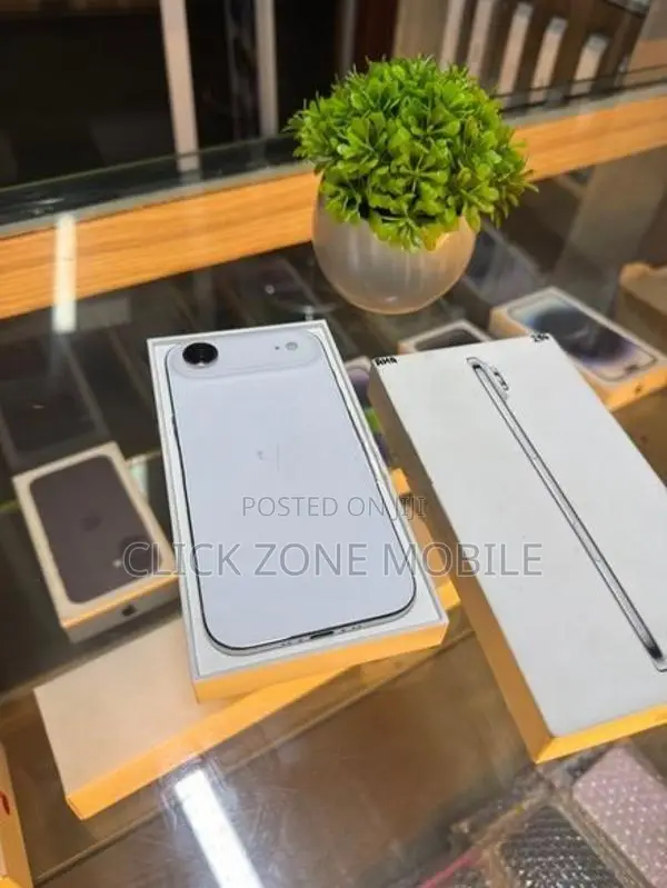 Apple iPhone Air 256GB (Used)