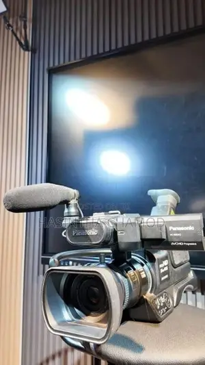 Panasonic HC-MDH2 Camcorder
