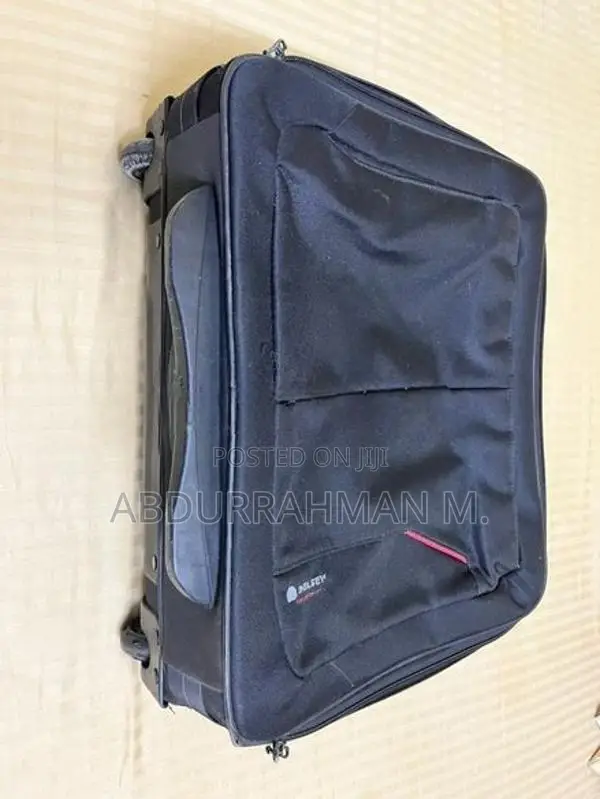 Delsey Oppono 15.6L Laptop Briefcase Bag (black)