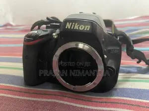 Nikon D5100 DSLR Camera