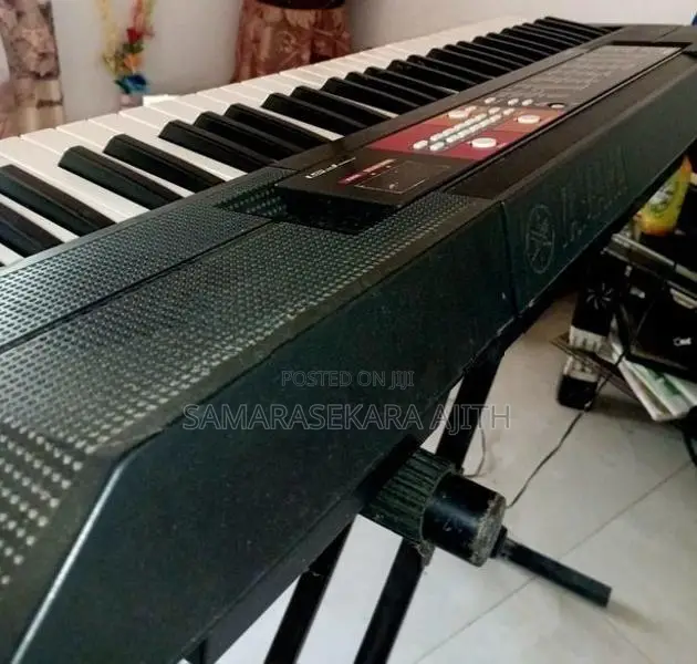 Yamaha Keyboard