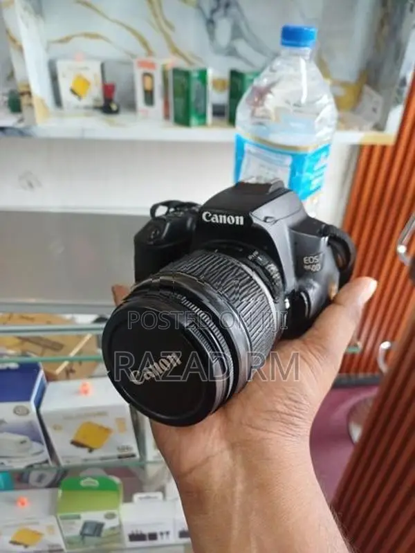 Canon EOS 250D