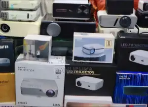 AUN TV Projector