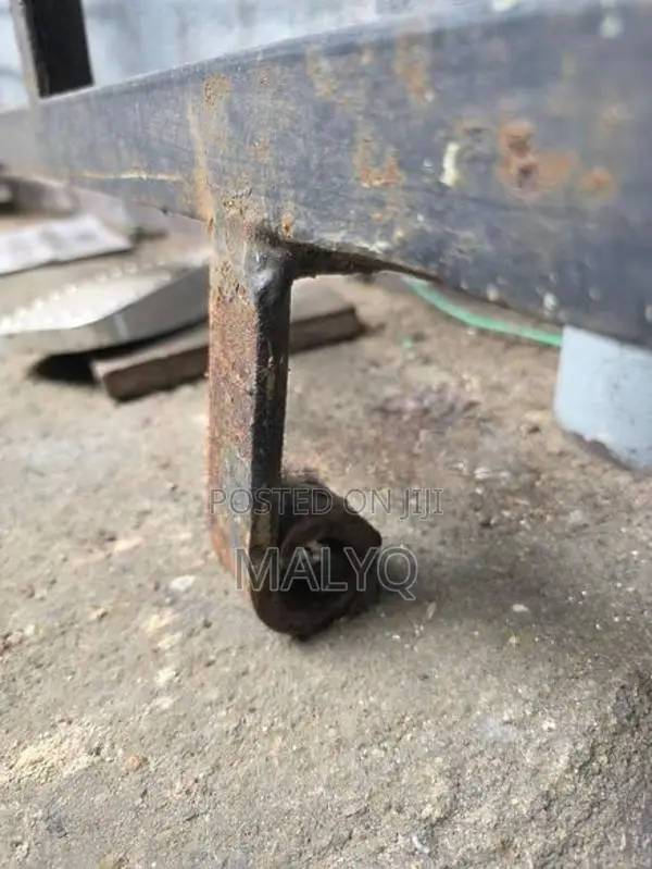 Iron Gate 6.8 × 4.5 ft