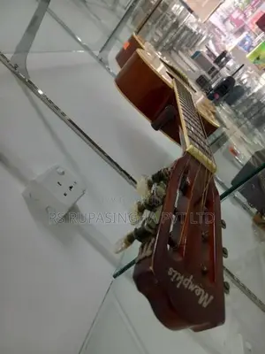 Memphis Box Guitar