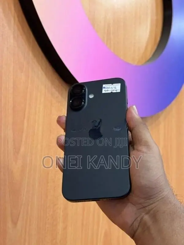 Apple iPhone 16 256GB (Used)