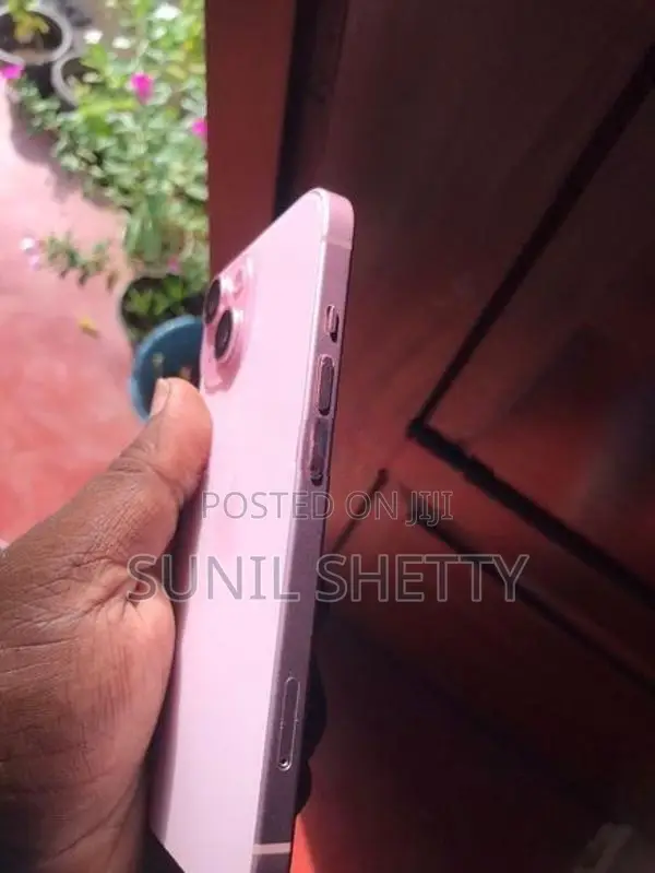 Apple iPhone 15 (Used)