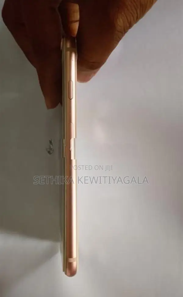Apple iPhone 8 64GB (Used)