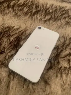 Apple iPhone SE 2 (Used)