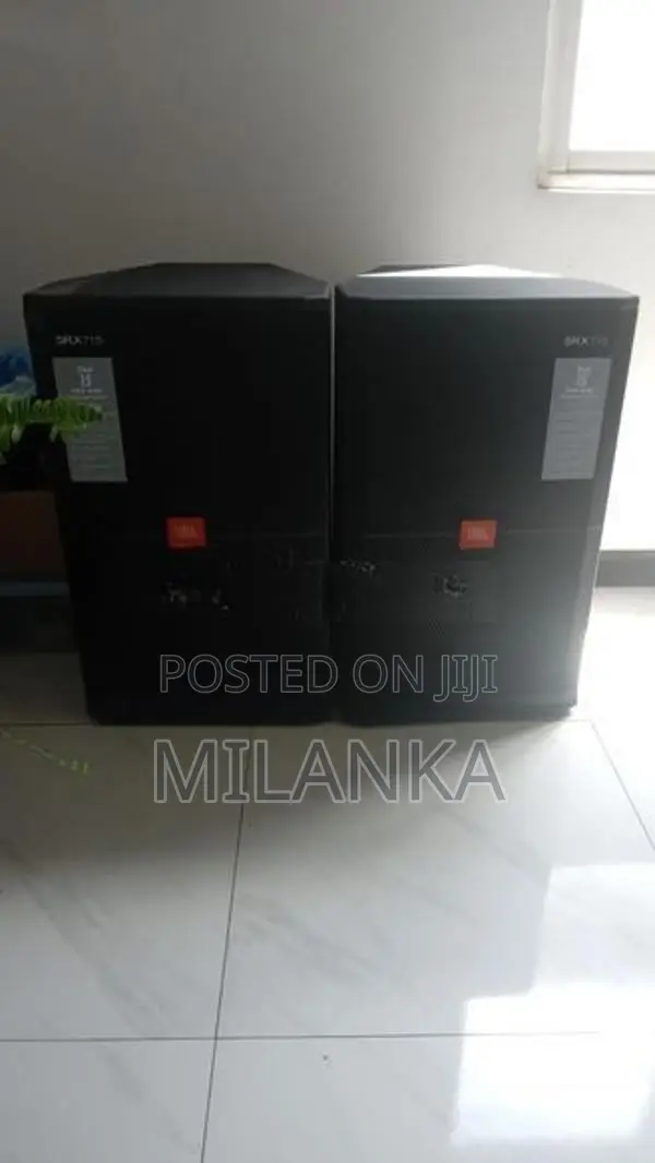 JBL srx715 Speakers