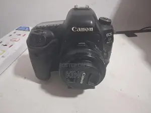 Canon 5D Mark 4 Camera
