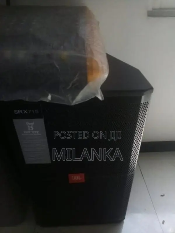 JBL srx715 Speakers