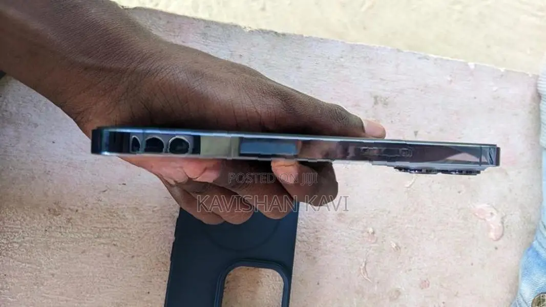 Apple iPhone 13 Pro (Used)
