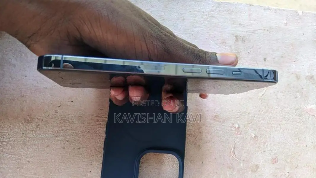 Apple iPhone 13 Pro (Used)