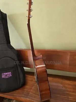 Yamaha Acoustic Guitar