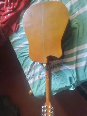 Box Guitar with Electric Tuner