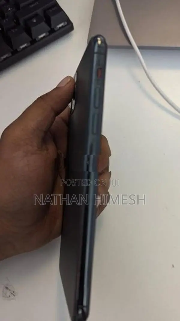 Apple iPhone 11 Pro Max (Used)