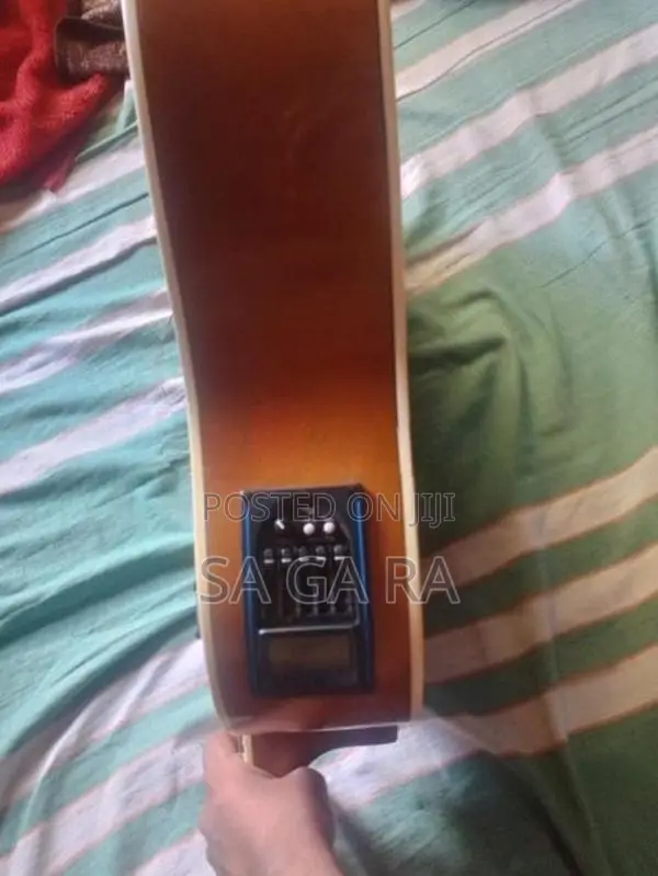 Box Guitar with Electric Tuner