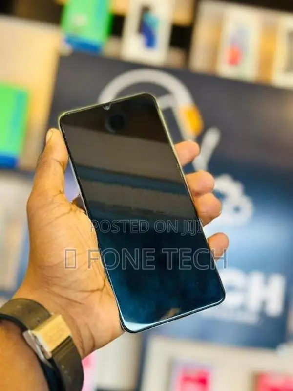Realme C63 128GB (Used)