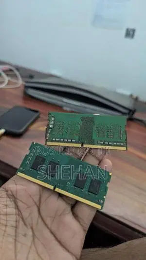 4GB and 8 GB DDR4