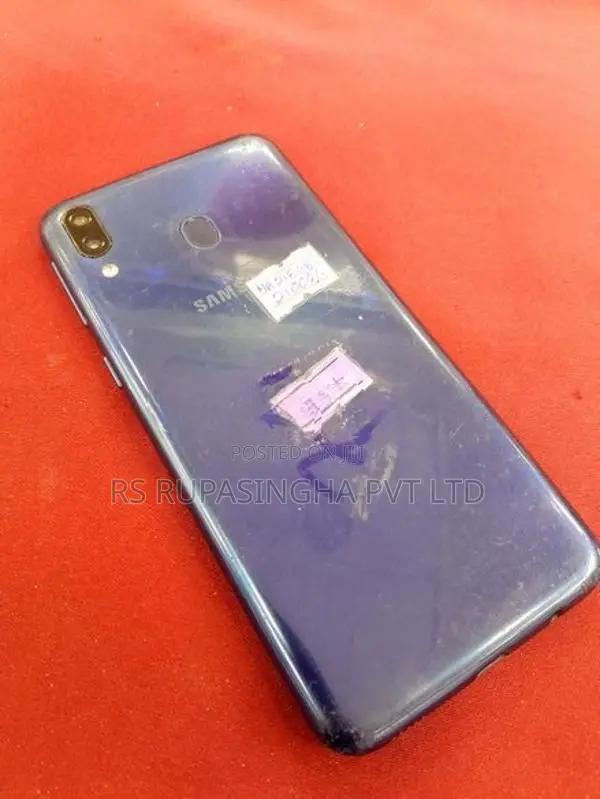 Samsung Galaxy M20 (Used)