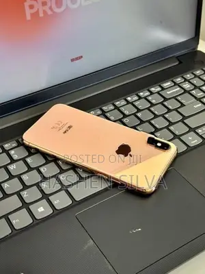 Apple iPhone XS (Used)