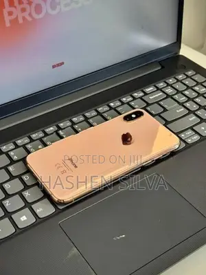 Apple iPhone XS (Used)