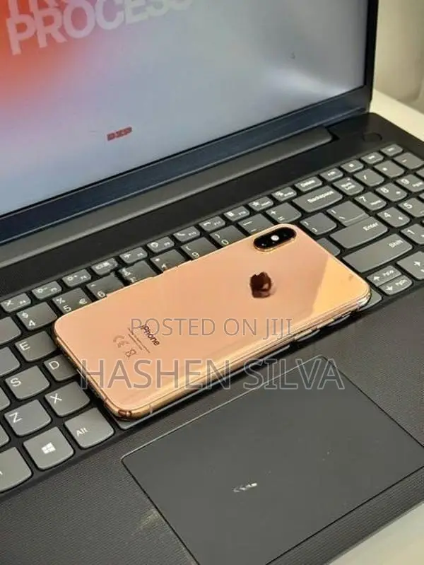 Apple iPhone XS (Used)