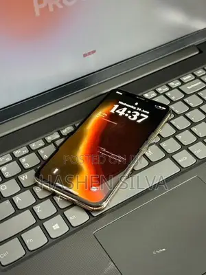 Apple iPhone XS (Used)