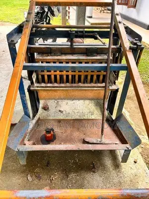 Block Gal Machine