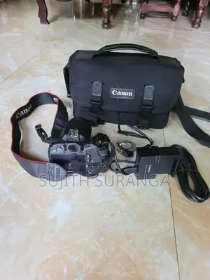 Canon EOS 550D Camera