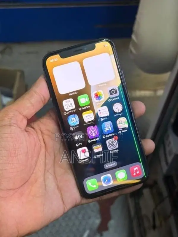 Apple iPhone XS (Used)