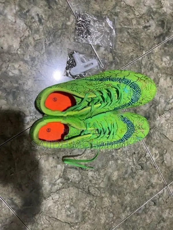 Spike Shoe