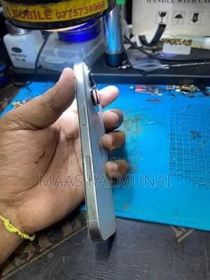 Apple iPhone 16 Pro (Used)