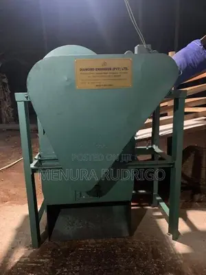 පොල්ලෙලි කපන මැශින්