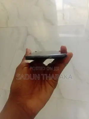 Apple iPhone 7 (Used)