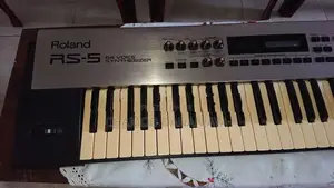 Roland RS 5 Keyboard with Accessories