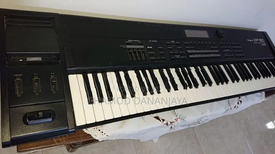 Rolan XP80 Keyboard