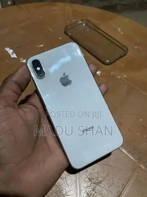 Apple iPhone XS 256GB (Used)