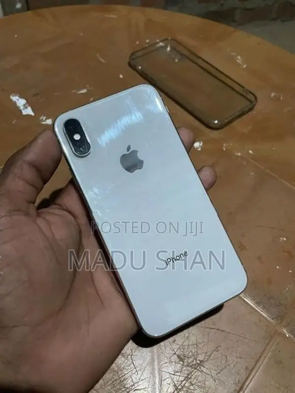 Apple iPhone XS 256GB (Used)