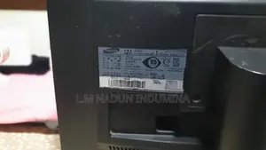 17 inch Samsung LCD Monitor