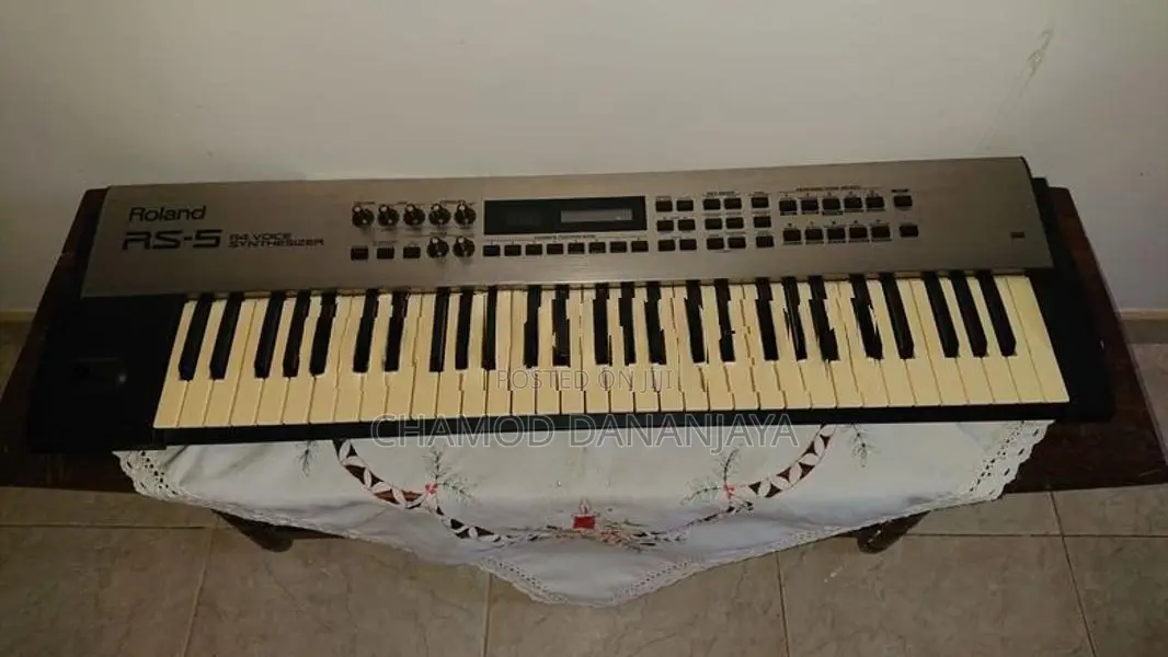 Roland RS 5 Keyboard with Accessories