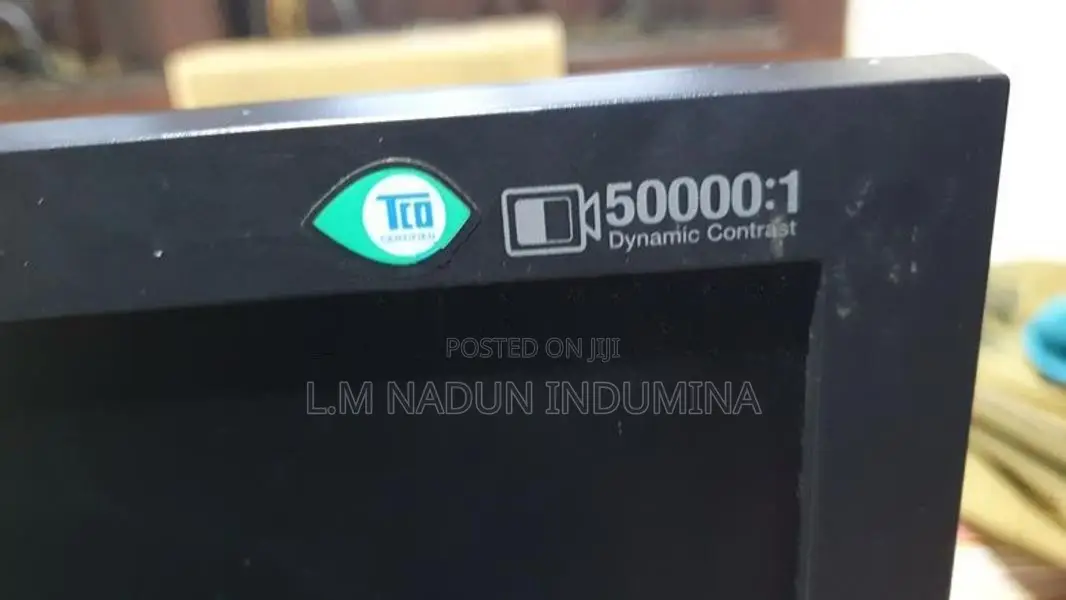 17 inch Samsung LCD Monitor