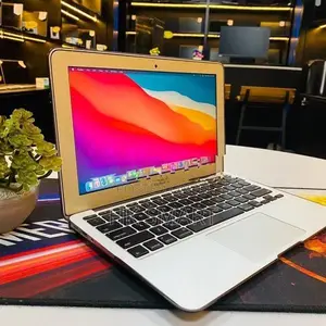 Apple MacBook Air 11" (2014) – i5