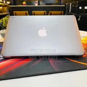 Apple MacBook Air 11" (2015) – i5