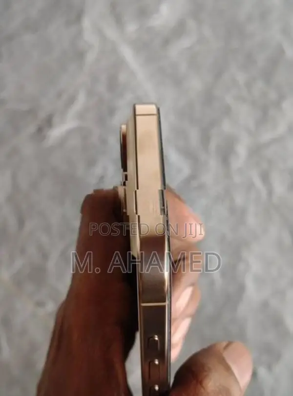 Apple iPhone 16 Pro Max (Used)