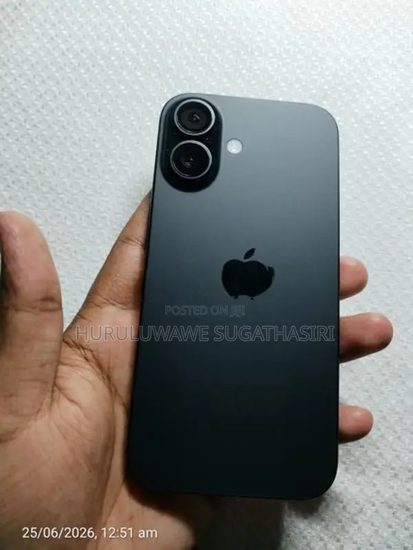Apple iPhone 16 Black (Used)